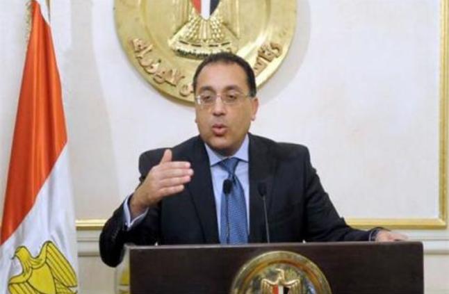 مصر تخفف إجراءات إغلاق كورونا