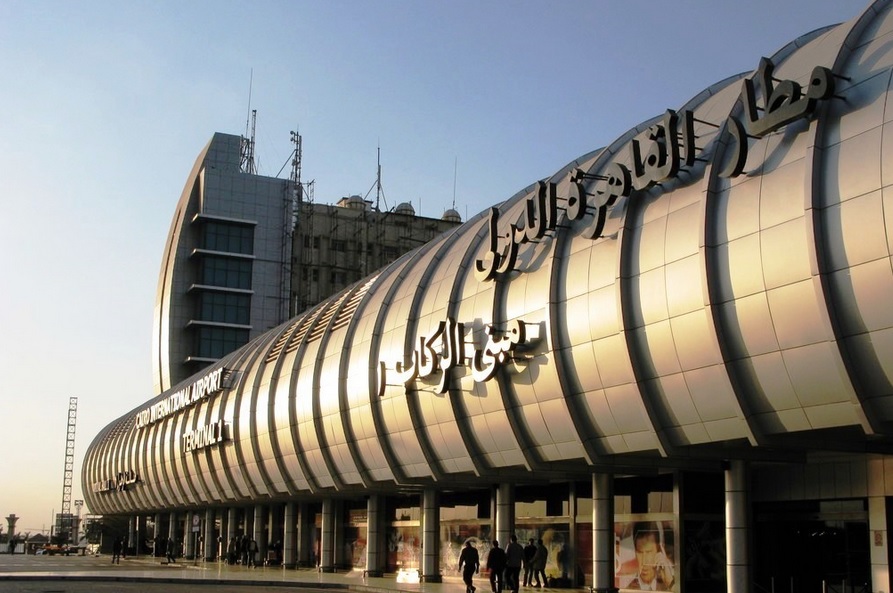 مصر تعتزم إلغاء الحجر الصحي للعائدين من الخارج