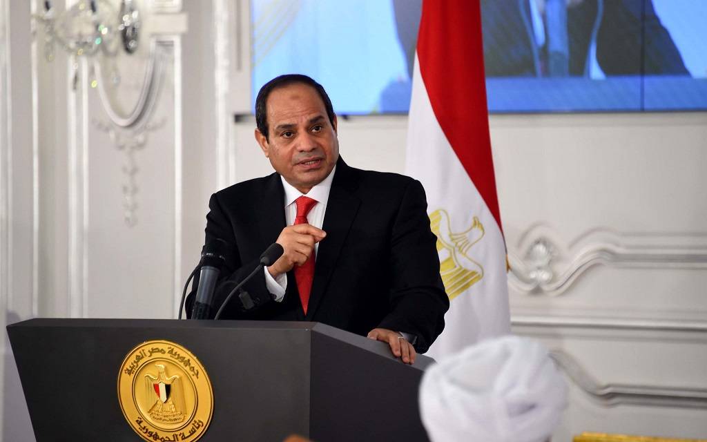 الرئيس المصري يوجِّه بتجهيز طائرات مساعدات طبية للبنان بشكل عاجل